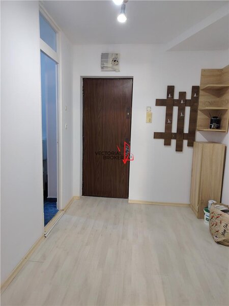 Garsoniera zona Rond Baba Novac