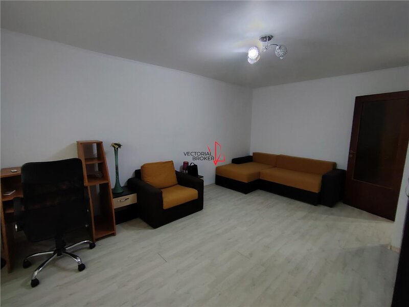 Garsoniera zona Rond Baba Novac